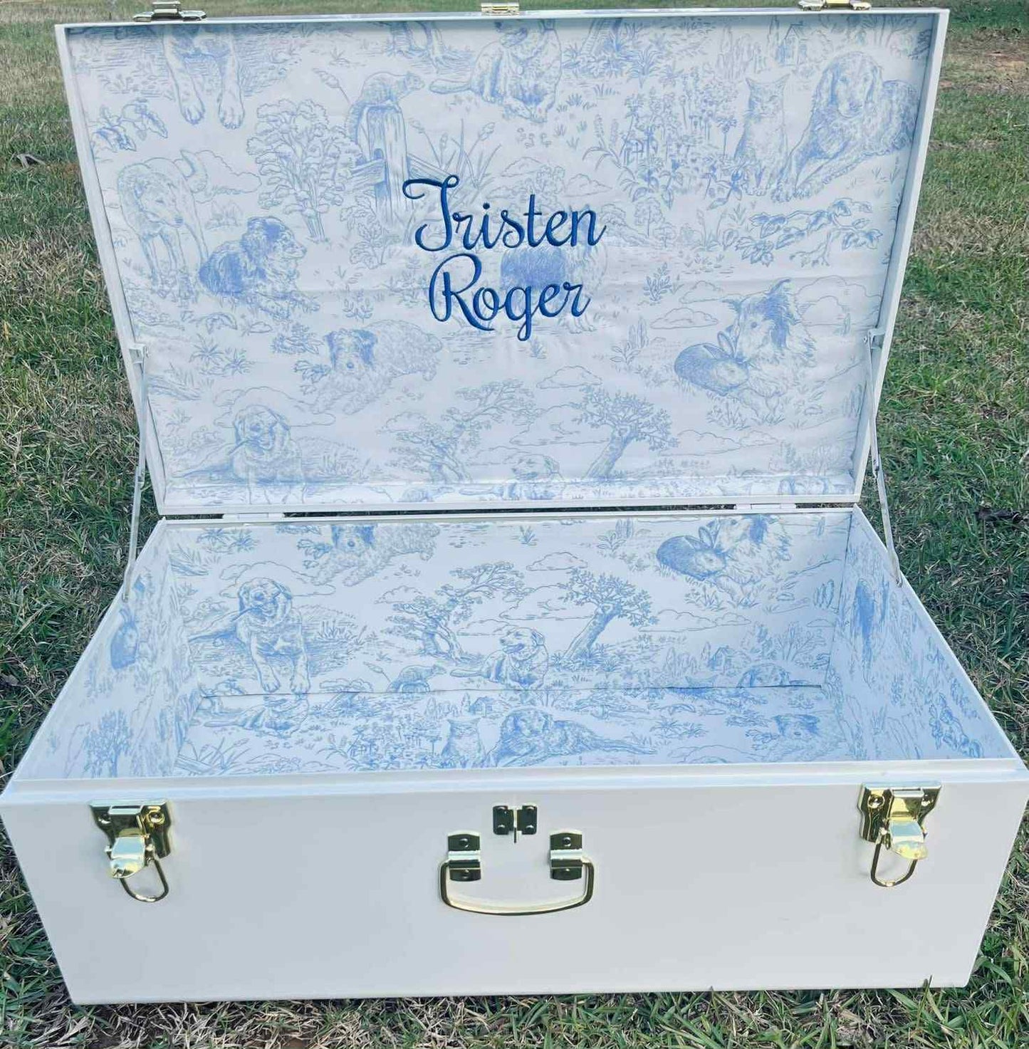 Small Keepsake Trunk